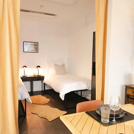 Industrial Fuer 8 - Gemeinsam Auf Reisen Apartment
